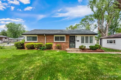 2756 Lancaster Dr, Markham, IL 60428