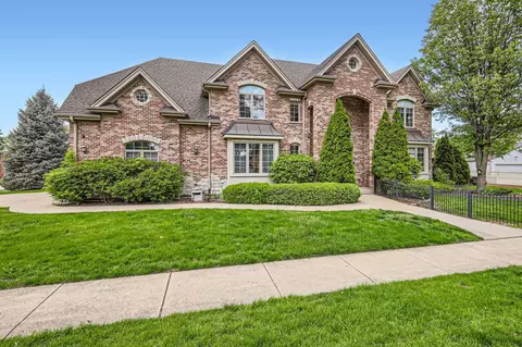 Exterior - 349 Home Ave, Itasca, IL 60143 photo 2 of 7