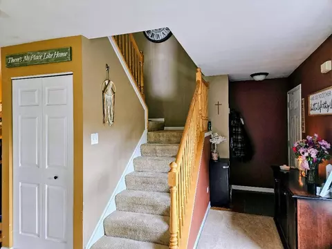 Entry Way - 25159 Faraday Rd, Manhattan, IL 60442 photo 2 of 3