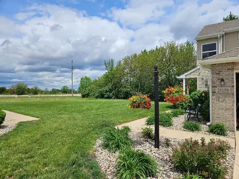 Exterior - 25159 Faraday Rd, Manhattan, IL 60442 photo 2 of 8