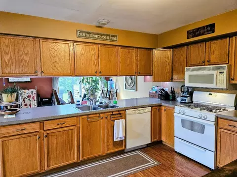 Kitchen - 25159 Faraday Rd, Manhattan, IL 60442 photo 1 of 4