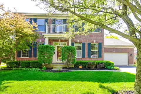 1441 Sutton Pl, Gurnee, IL 60031