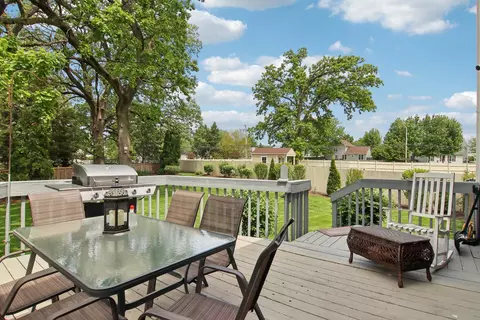 1034 Willoby Ln, Elgin, IL 60120 photo 33