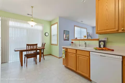 Kitchen - 17016 Delevan St, Lockport, IL 60441 photo 1 of 4