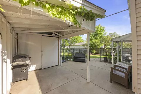 1028 5th St, Aurora, IL 60505 photo 18