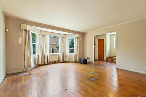 Living - 1571 W 100th Pl, Chicago, IL 60643 photo 1 of 3