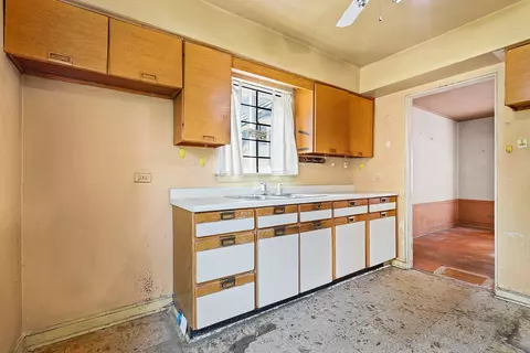 Kitchen - 1571 W 100th Pl, Chicago, IL 60643 photo 1 of 1