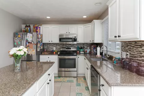 Kitchen - 2738 Wharton Way, Normal, IL 61761 photo 3 of 5