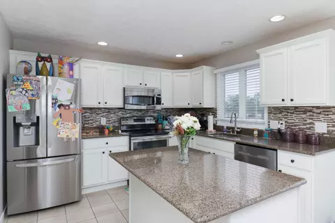 Kitchen - 2738 Wharton Way, Normal, IL 61761 photo 2 of 5