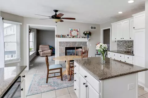 Kitchen - 2738 Wharton Way, Normal, IL 61761 photo 4 of 5