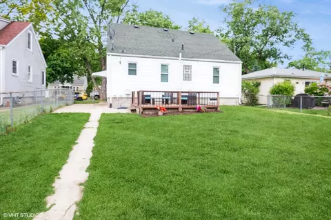 Exterior - 430 S Tanner Ave, Kankakee, IL 60901 photo 2 of 2