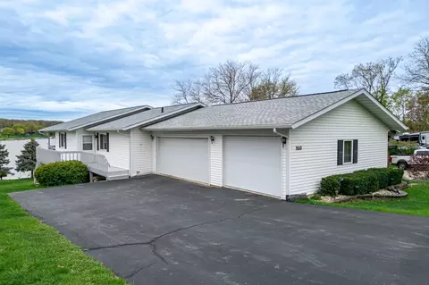 860 Breckenboro Rd, Davis, IL 61019