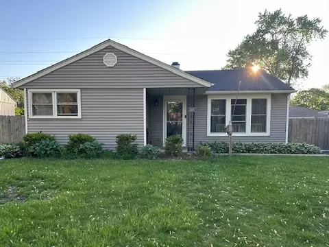 3007 Falcon Ct W, Rolling Meadows, IL 60008