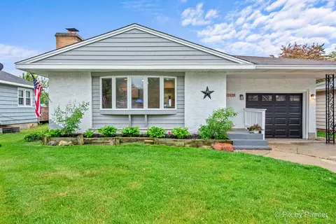 3009 Emily Ln, Mchenry, IL 60051