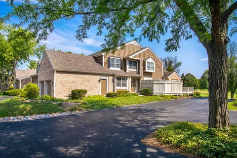 1528 Aberdeen Ct #1528, Naperville, IL 60564