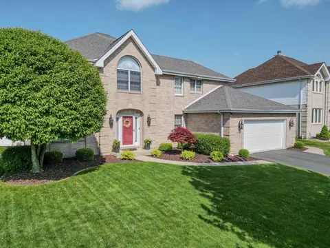 18132 Crystal Ln, Lansing, IL 60438