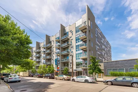 1120 W Adams St #5W, Chicago, IL 60607