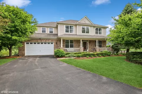 419 Newcastle Dr, Cary, IL 60013