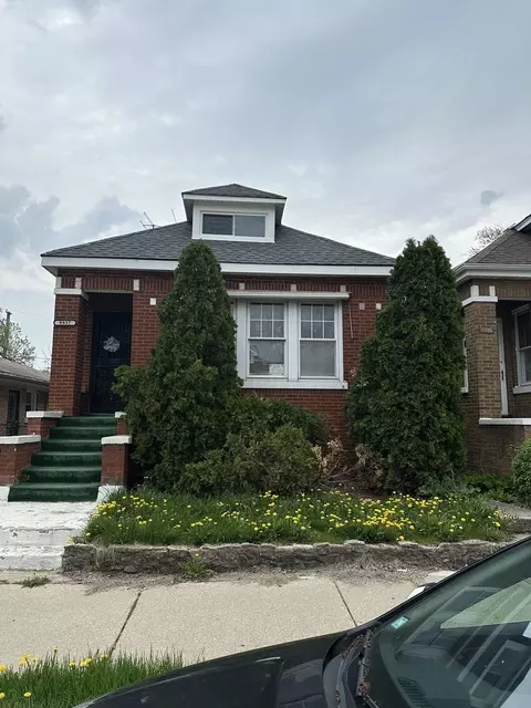 9937 S Carpenter St, Chicago, IL 60643