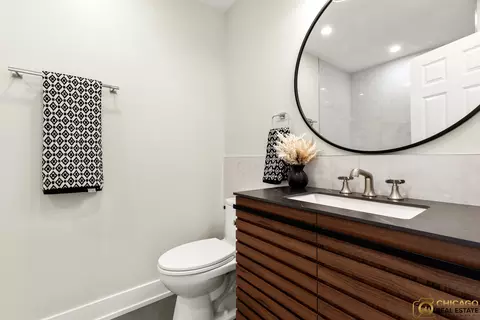 Bath - 23653 W Ewing Dr, Plainfield, IL 60586 photo 5 of 6