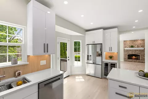 Kitchen - 23653 W Ewing Dr, Plainfield, IL 60586 photo 3 of 4