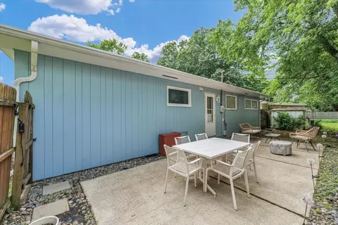 Exterior - 1602 Normandy Dr, Champaign, IL 61821 photo 5 of 9