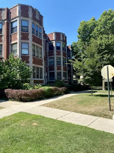 806 Forest Ave #3, Evanston, IL 60202