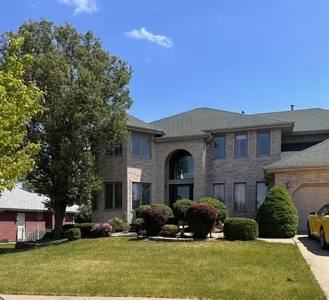 8825 Timbers Pointe Dr, Tinley Park, IL 60487