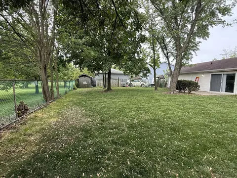 Exterior - 217 Davis Ln, Bolingbrook, IL 60440 photo 7 of 8