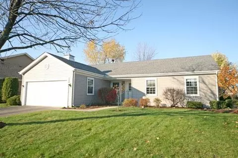 27 W278 Chartwell Dr, Winfield, IL 60190