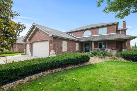 8147 Nielsen Dr, Tinley Park, IL 60477
