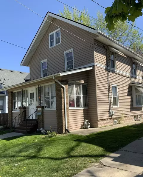 523 Edwards St, Aurora, IL 60505