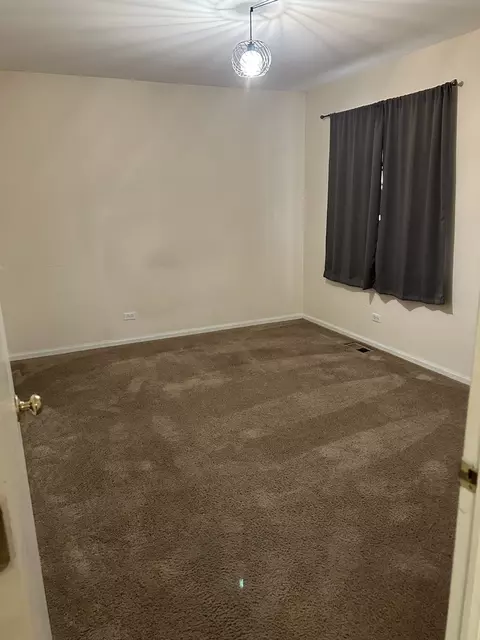 Bedroom - 542 Timber Dr, Harvard, IL 60033 photo 2 of 3