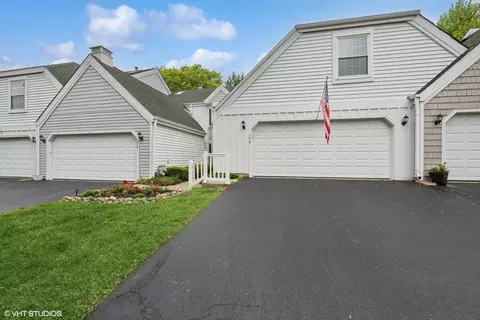 276 Oak Bluff Ct #25-3, Wauconda, IL 60084