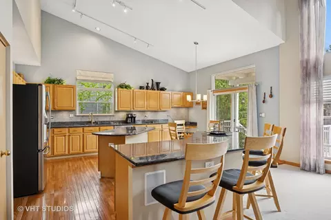 Kitchen - 2223 Barrett Dr, Algonquin, IL 60102 photo 1 of 4