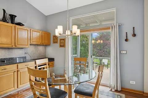 Dining - 2223 Barrett Dr, Algonquin, IL 60102 photo 2 of 2