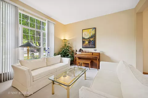 Living - 2223 Barrett Dr, Algonquin, IL 60102 photo 2 of 5