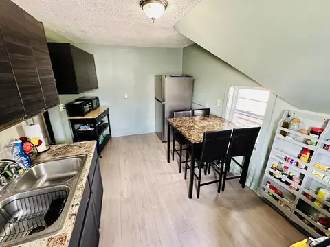 Kitchen - 558 Franklin Blvd, Elgin, IL 60120 photo 2 of 3
