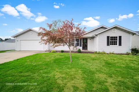 470 N Garfield St, Coal City, IL 60416