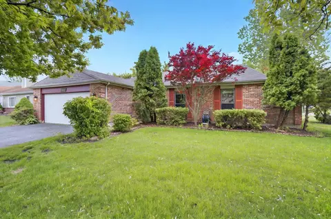 1975 Mccormick Ln, Hanover Park, IL 60133