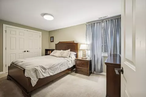 3880 Linneman St, Glenview, IL 60025 photo 24