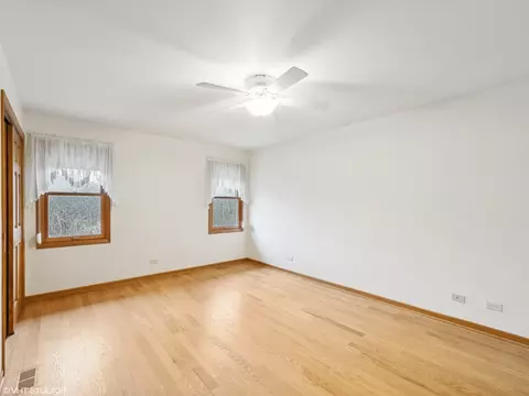 Bedroom - 542 S Cherry St, Itasca, IL 60143 photo 3 of 9