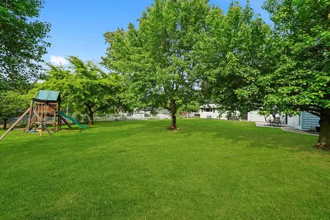 3711 Claremont Rd, Johnsburg, IL 60051 photo 33