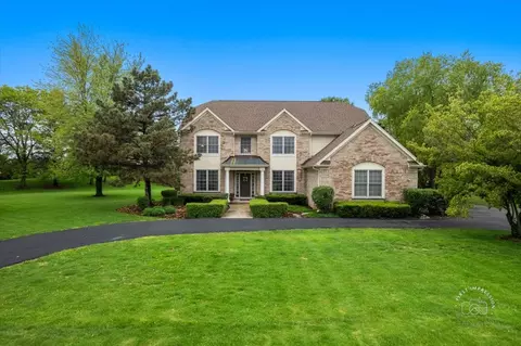 36 W703 Whispering Trl, Saint Charles, IL 60175