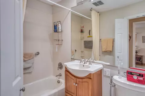 Bath - 365 S Elm St, Itasca, IL 60143 photo 2 of 3