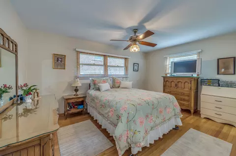 Bedroom - 365 S Elm St, Itasca, IL 60143 photo 1 of 3