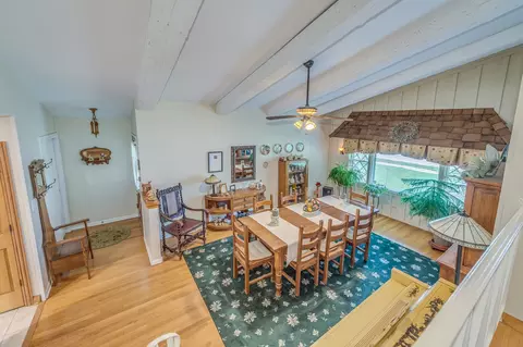 Dining - 365 S Elm St, Itasca, IL 60143 photo 3 of 5