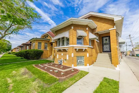 2535 Oak Park Ave, Berwyn, IL 60402