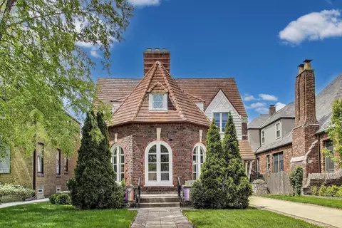 1213 Columbian Ave, Oak Park, IL 60302