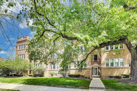 4051 N Southport Ave #1, Chicago, IL 60613